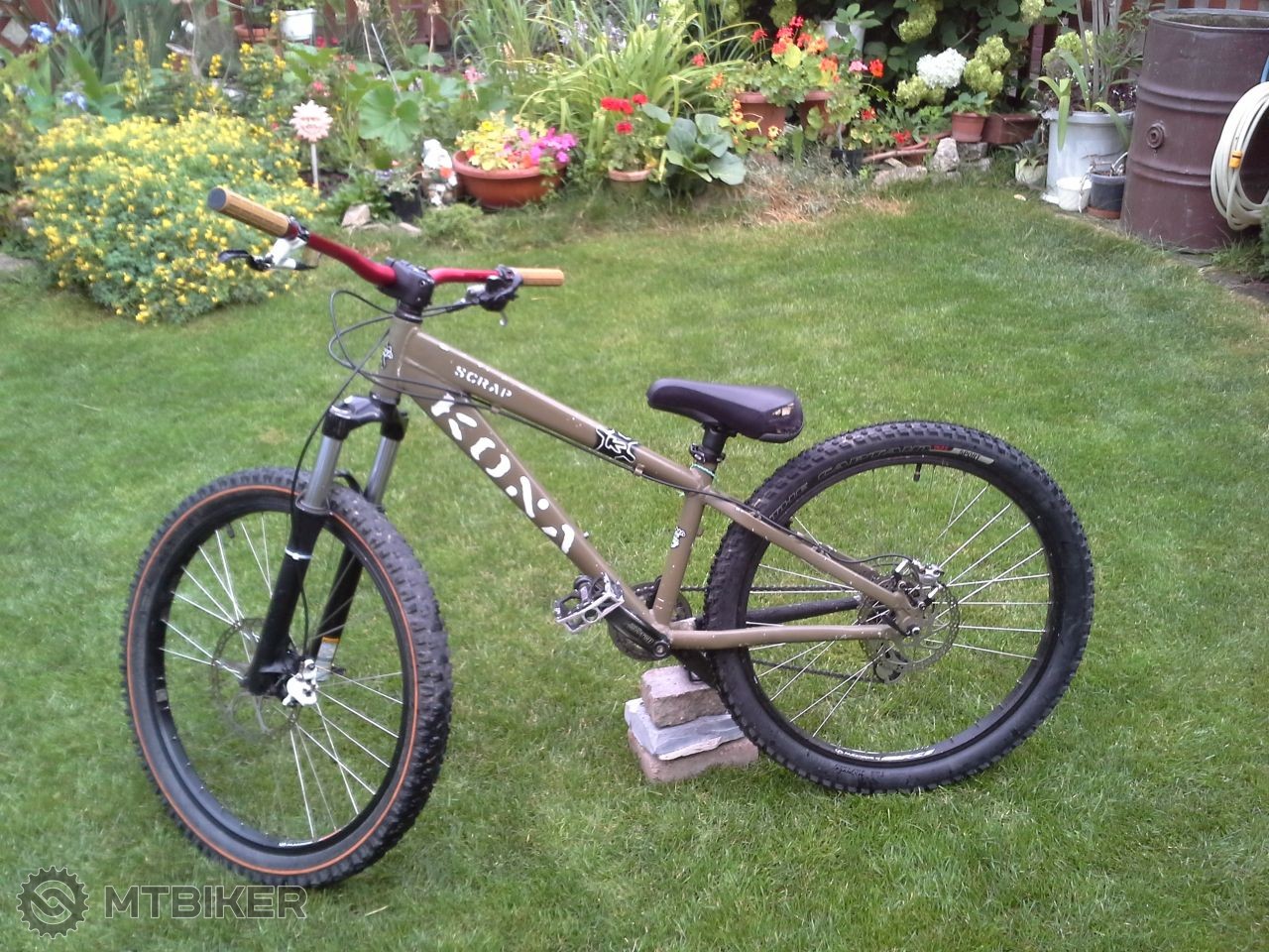 Kona scrap dirt jumper hot sale